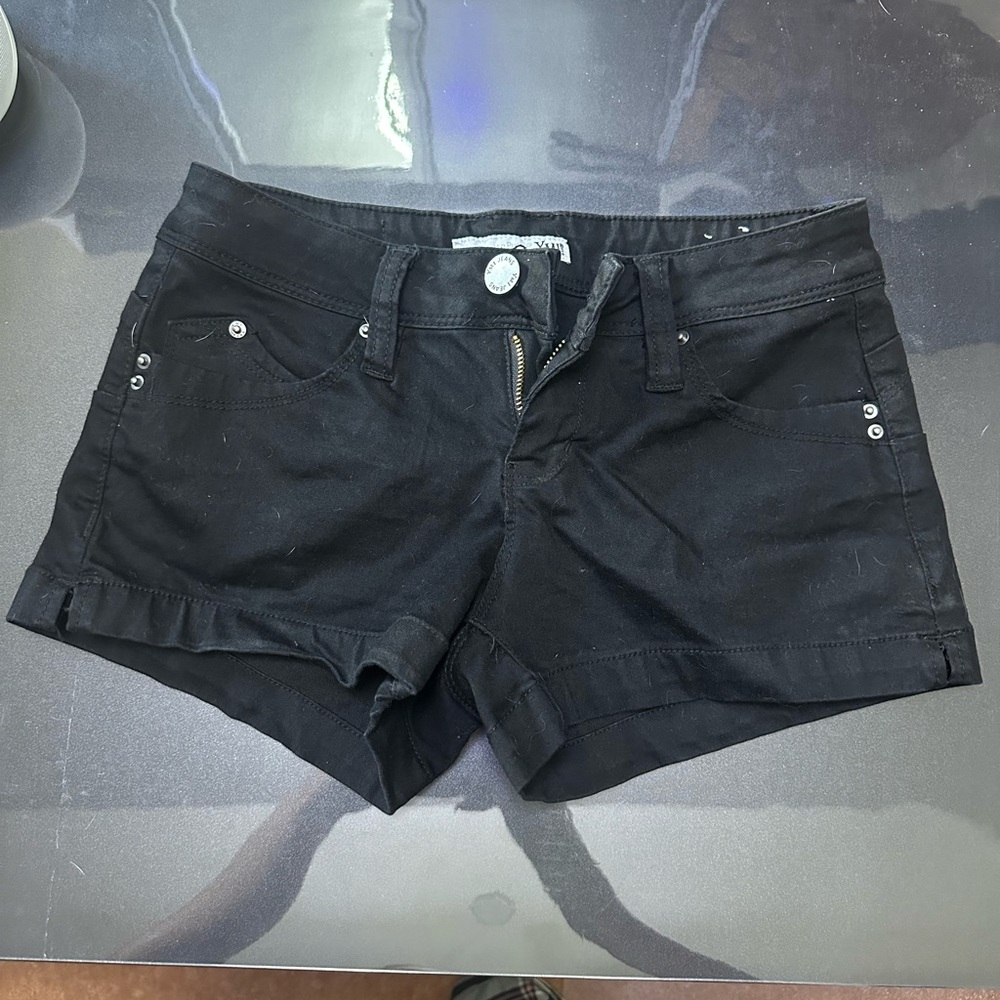YMI wanna betta butt black short shorts